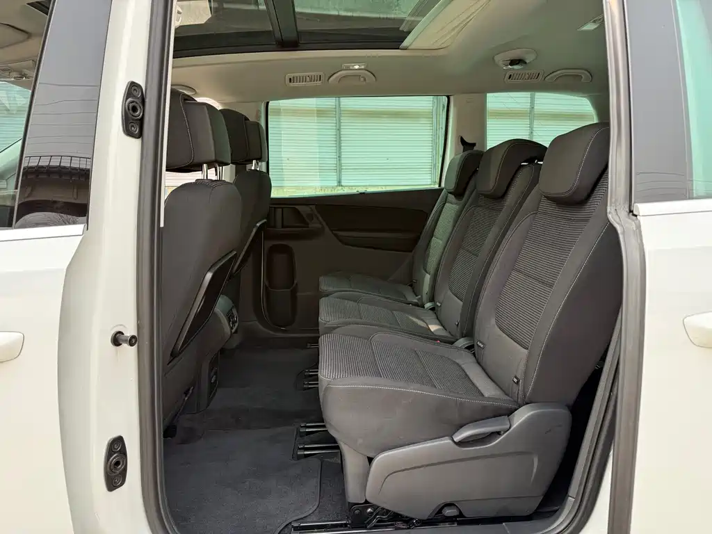 Volkswagen Sharan 2019 — фото 12