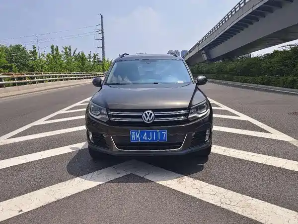 Volkswagen Tiguan 2015