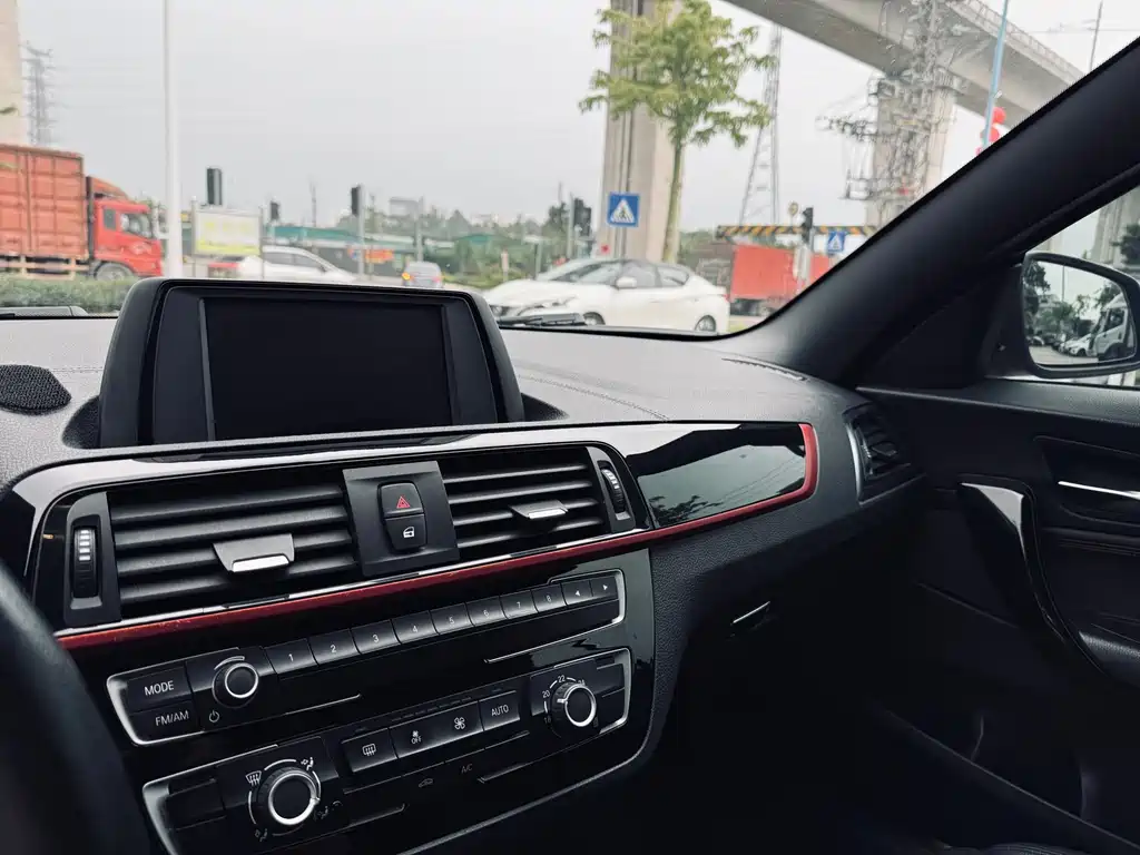 BMW 2 Series 2018 — фото 27
