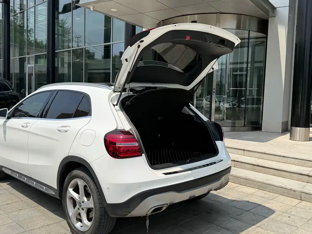Mercedes-Benz GLA 2019 — фото 12