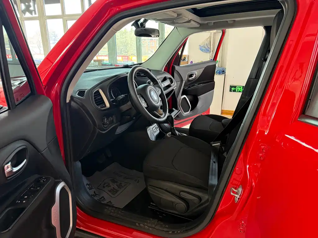 Jeep Renegade 2020 — фото 4