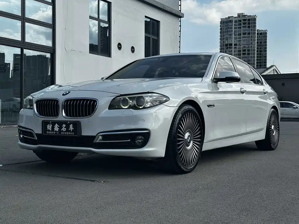 BMW 5 Series 2016