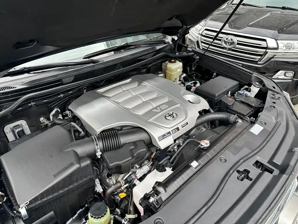 Toyota Land Cruiser 2020 — фото 27