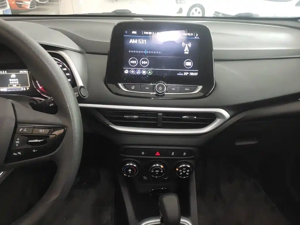 Chevrolet Trax 2021 — фото 13