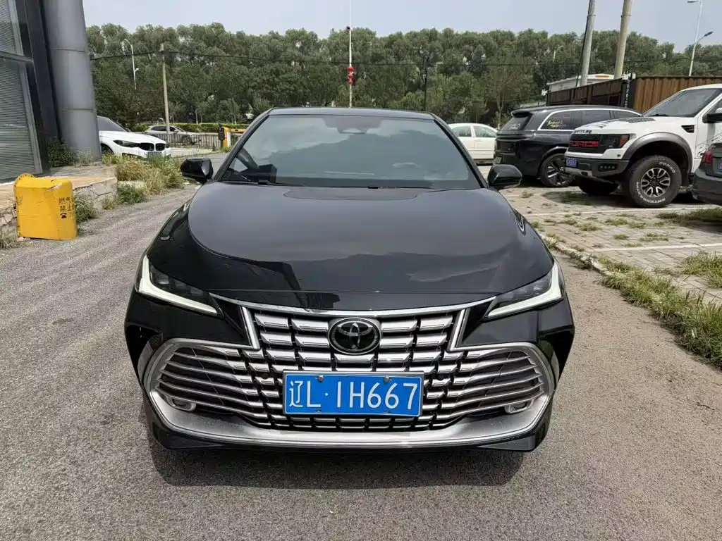 Toyota Avalon 2025