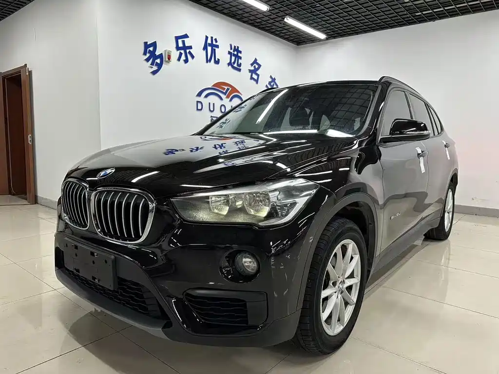 BMW X1 2016 — фото 1