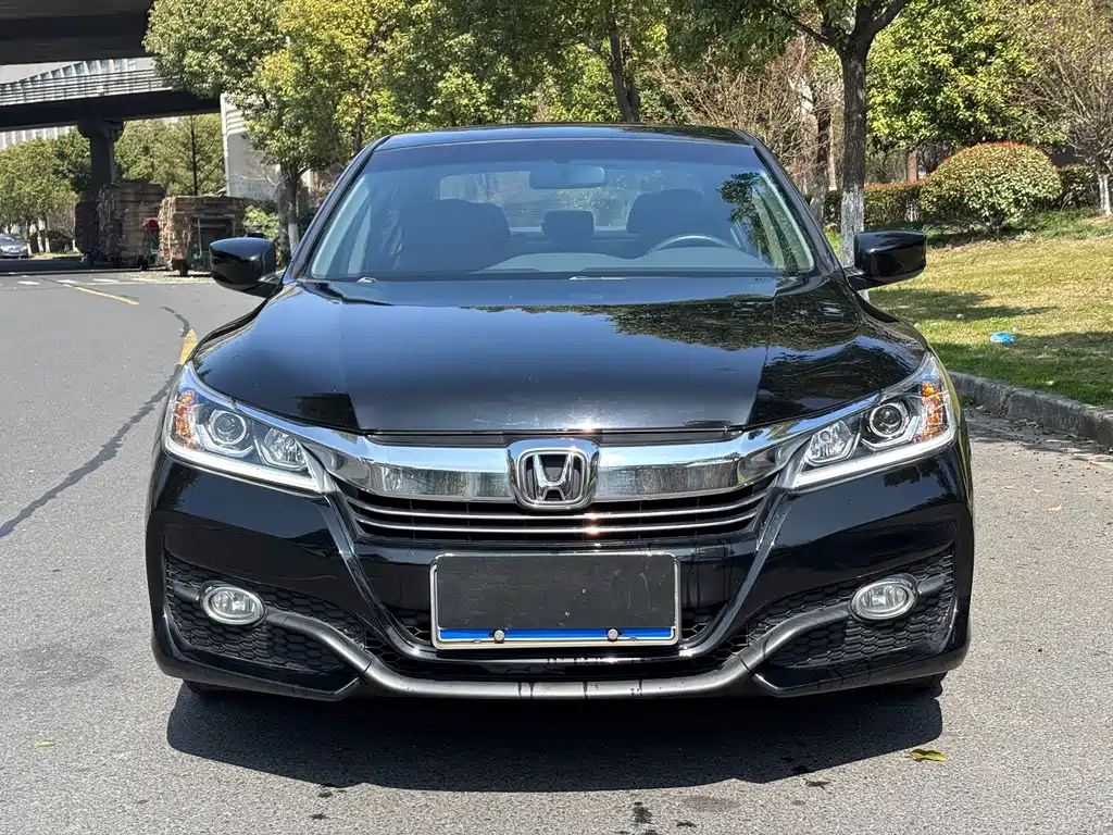 Honda Accord 2017 — фото 2