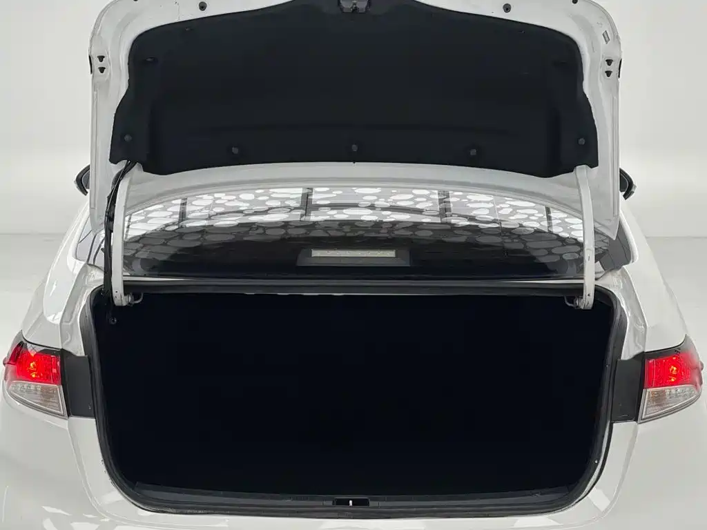 Toyota Levin 2022 — фото 20