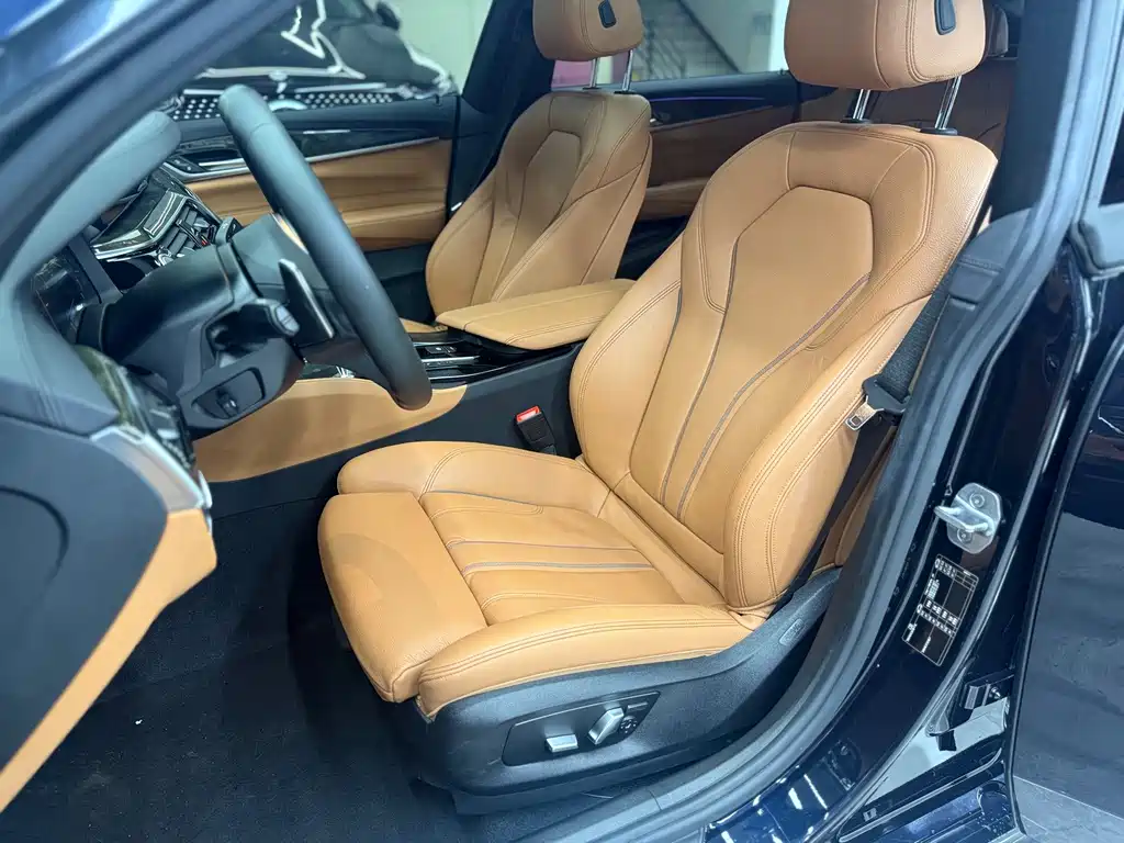 BMW 6 Series GT 2019 — фото 14