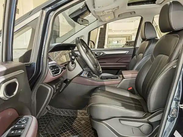 GAC Trumpchi M6 2023