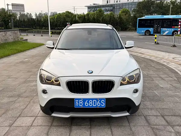 BMW X1 2011
