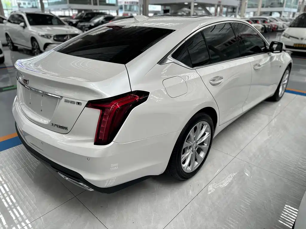 Cadillac CT5 2023 — фото 13