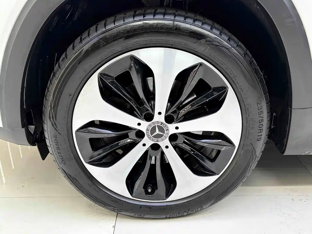 Mercedes-Benz GLB 2021