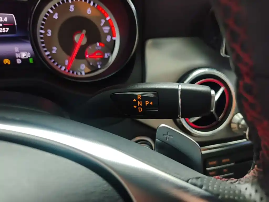 Mercedes-Benz CLA 2015 — фото 14