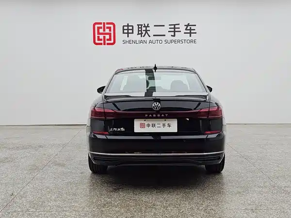 Volkswagen Passat 2025