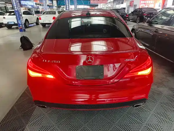 Mercedes-Benz CLA 2015