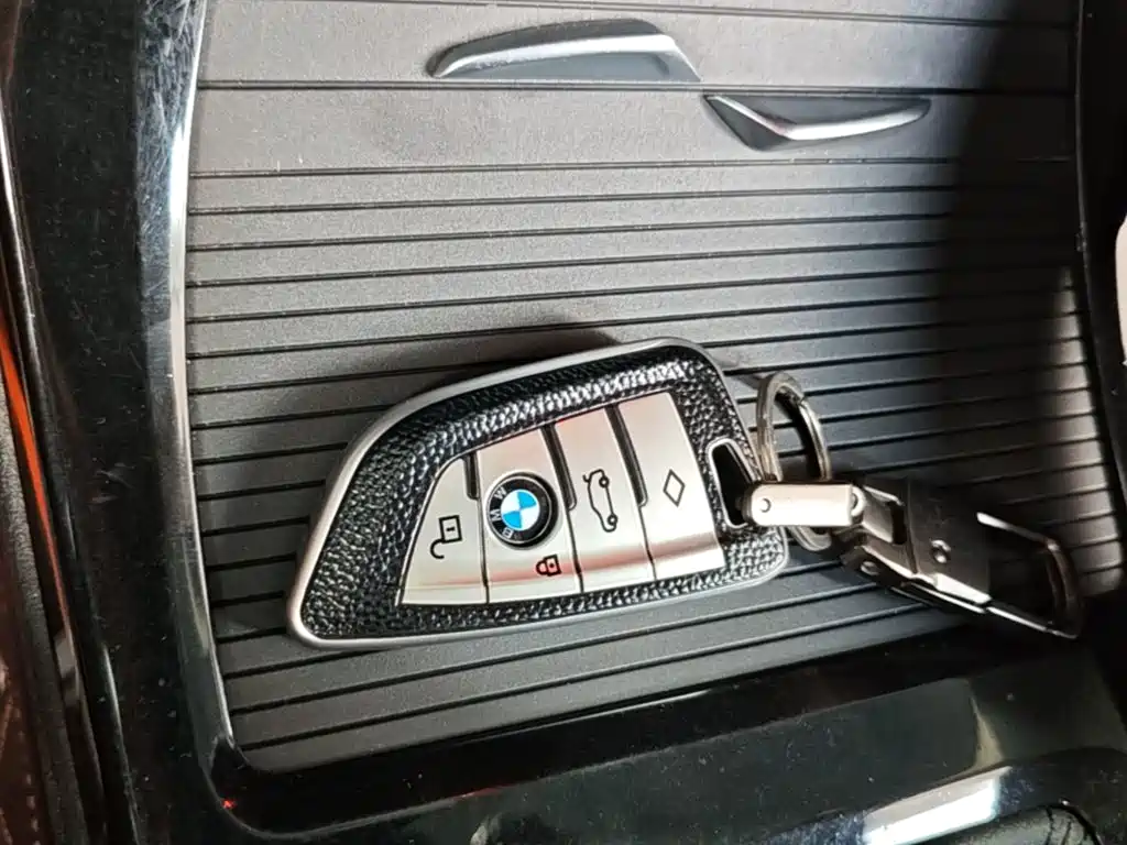 BMW X1 New Energy 2020 — фото 9