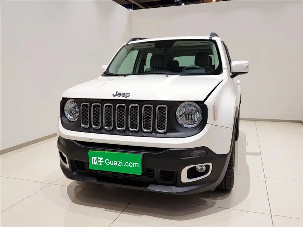 Jeep Renegade 2017 — фото 2
