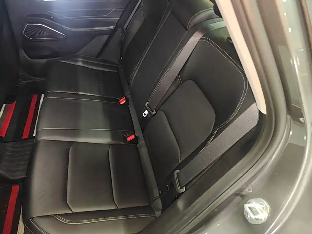 Geely Emgrand 2023 — фото 17