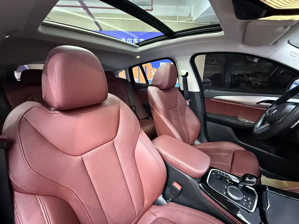 BMW X4 2022 — фото 15