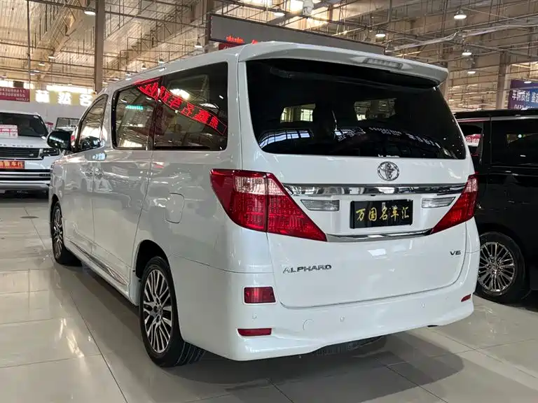 Toyota Alphard 2016 — фото 5