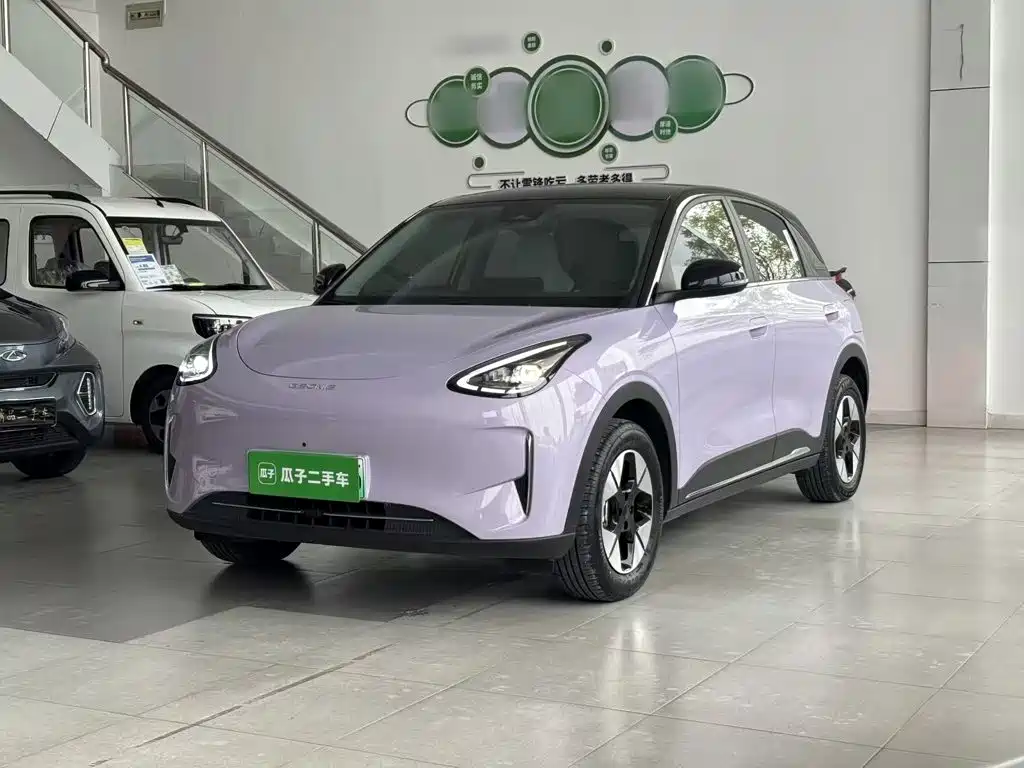 Geely Galaxy Starwish 2025 — фото 2