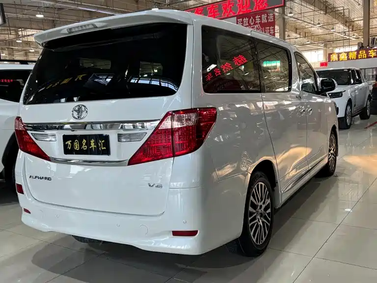 Toyota Alphard 2016 — фото 6