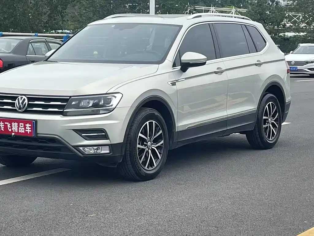Volkswagen Tiguan L 2018 — фото 3