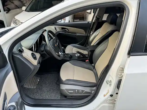 Chevrolet Cruze 2013