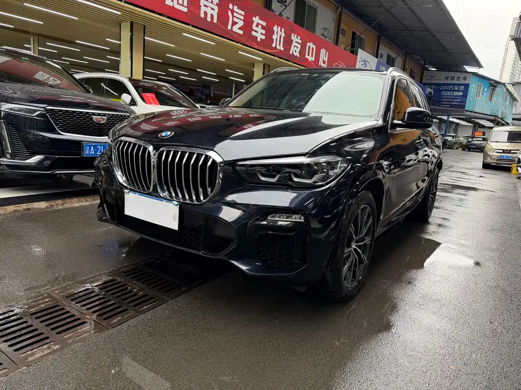 BMW X5 2021 — фото 1
