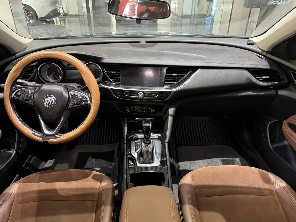 Buick Regal 2019 — фото 11