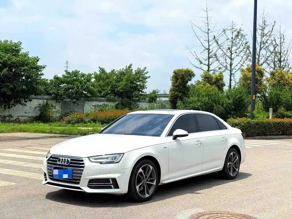 Audi A4L 2018