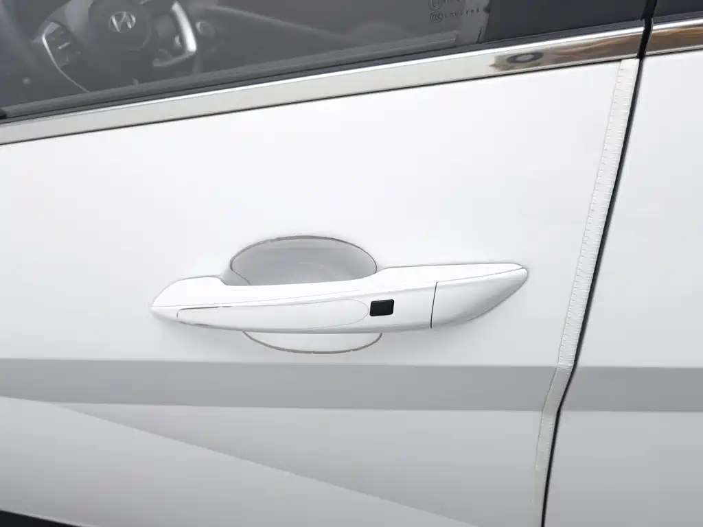 Hyundai Elantra 2024 — фото 18