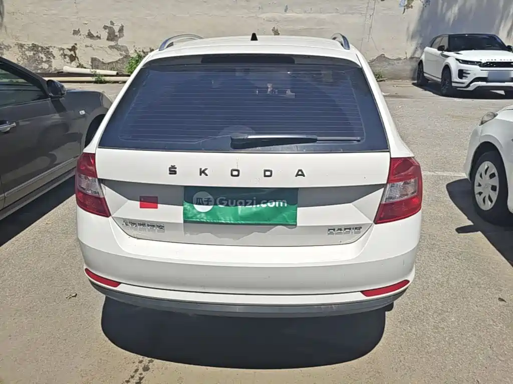 Skoda Rapid Spaceback 2020 — фото 6