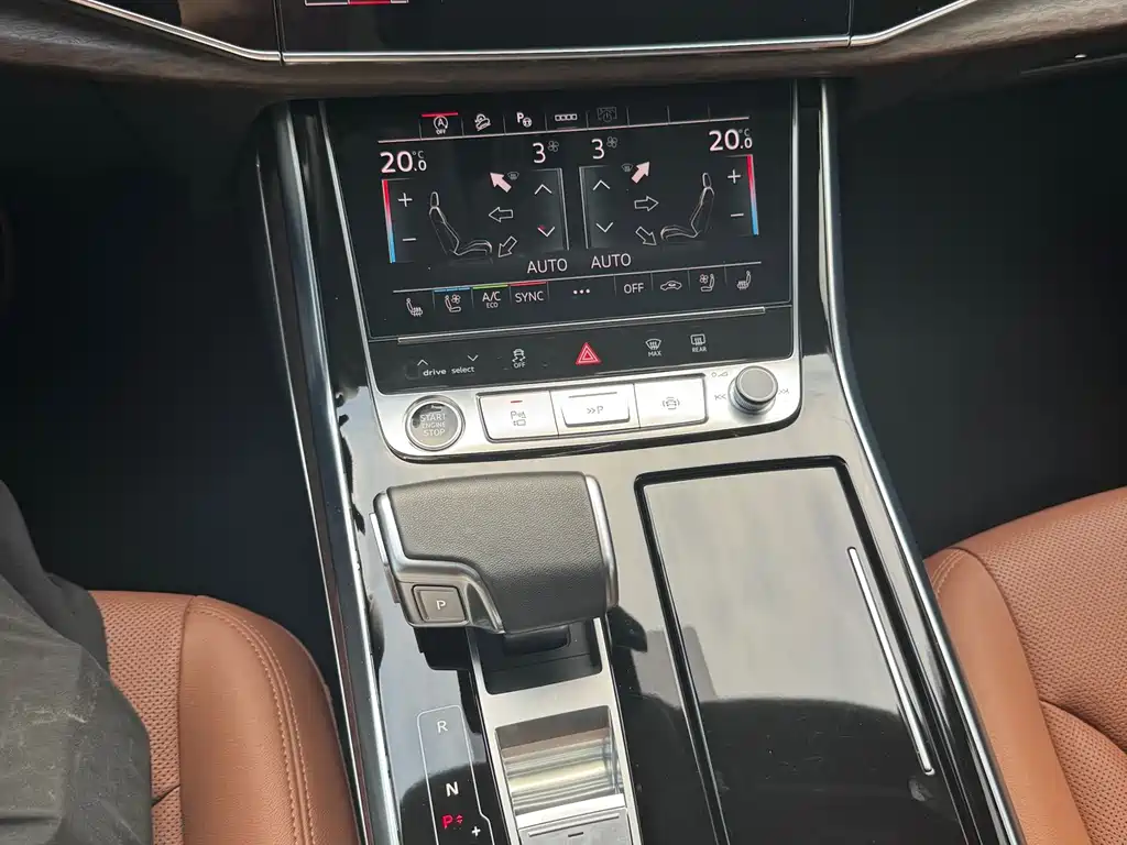 Audi Q7 2023 — фото 6