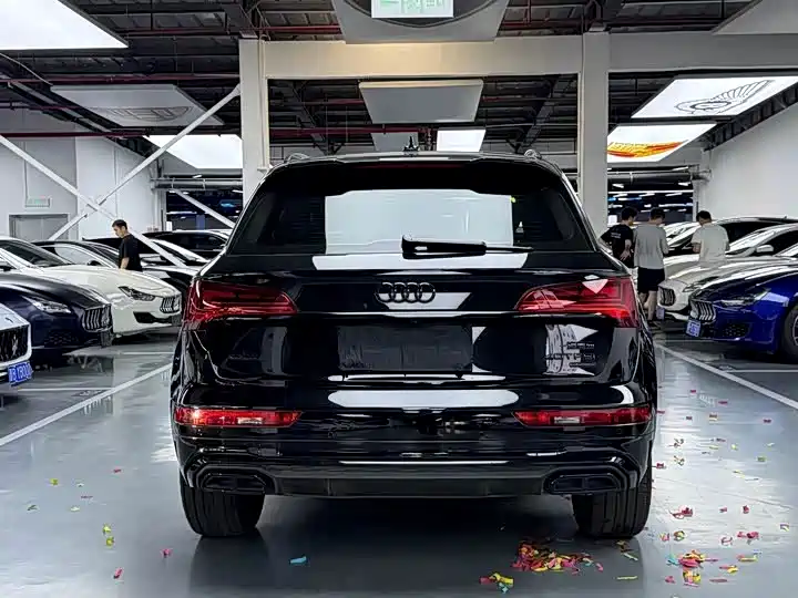 Audi Q5L 2024 — фото 19