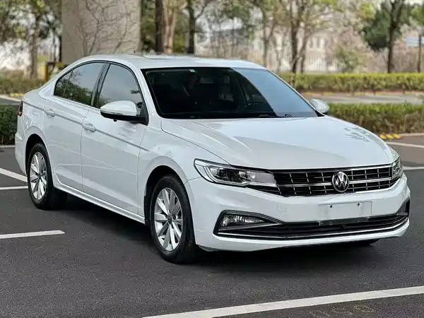 Volkswagen Bora 2021