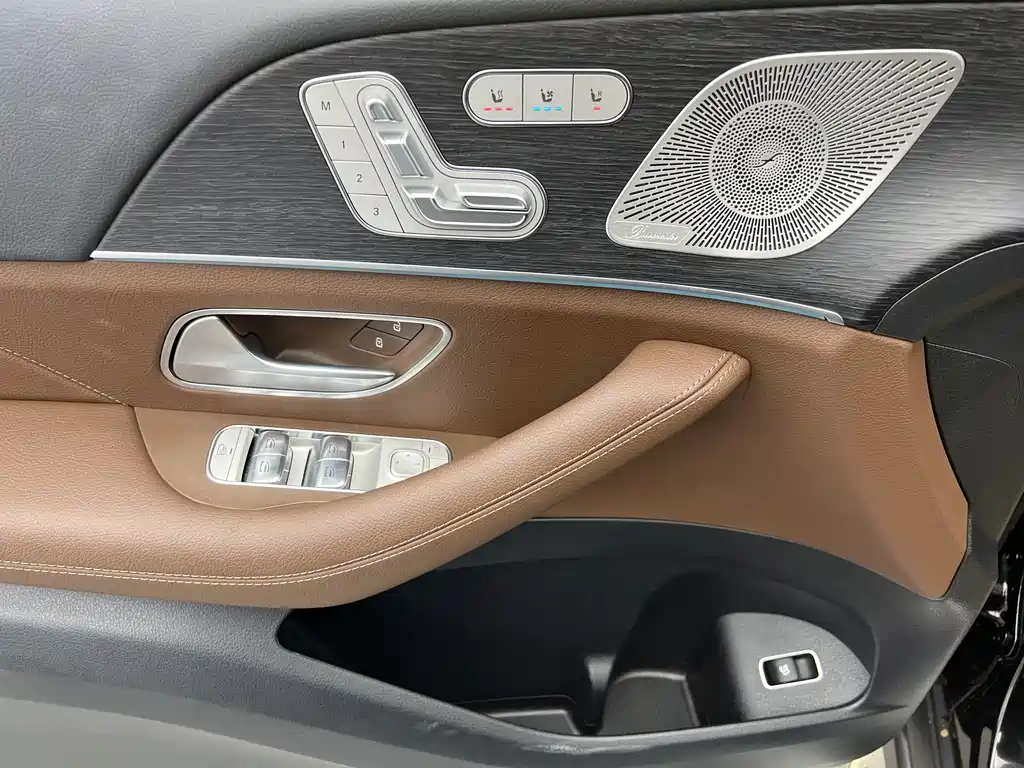 Mercedes-Benz GLE 2025