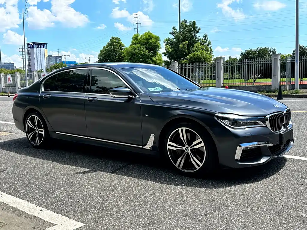 BMW 7 Series 2019 — фото 3
