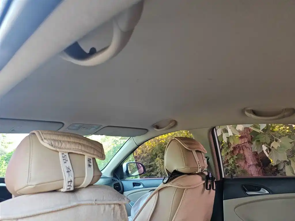 Hyundai Verna 2015 — фото 9