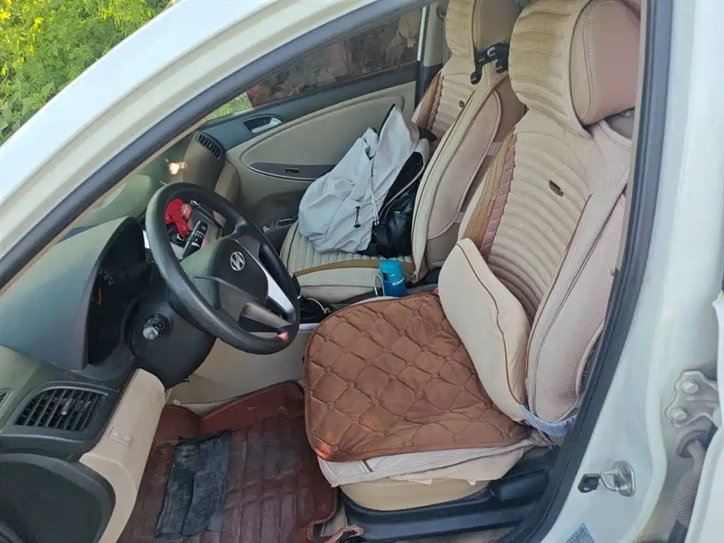 Hyundai Verna 2015 — фото 8