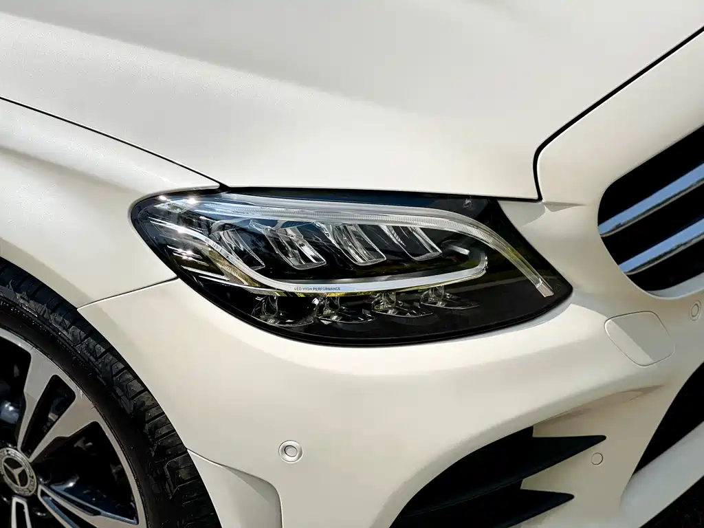 Mercedes-Benz C-Class 2019 — фото 12