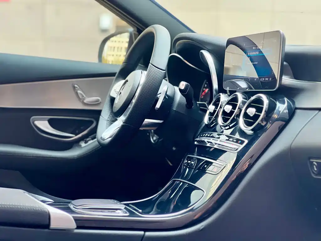 Mercedes-Benz C-Class 2019 — фото 31