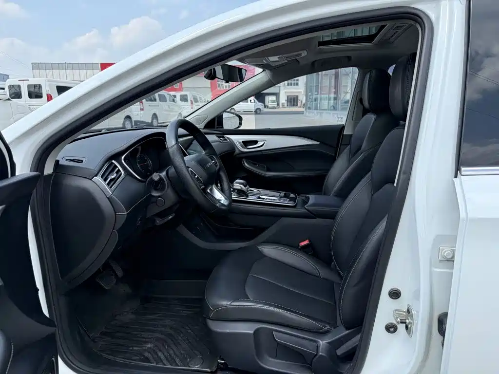 Roewe i6 MAX New Energy 2021 — фото 9