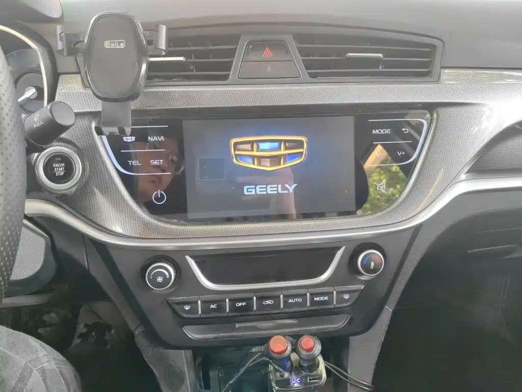 Geely Emgrand 2018