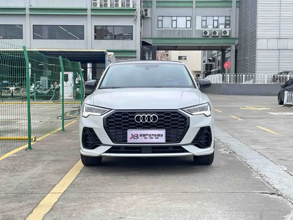 Audi Q3 Sportback 2022 — фото 2
