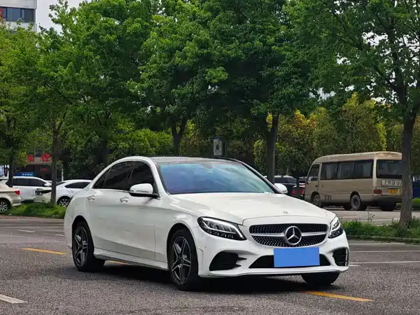 Mercedes-Benz C-Class 2020