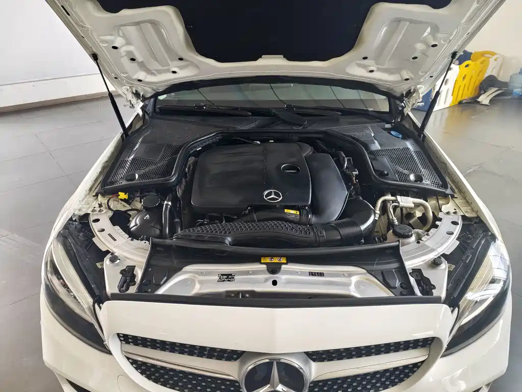 Mercedes-Benz C-Class 2019 — фото 16