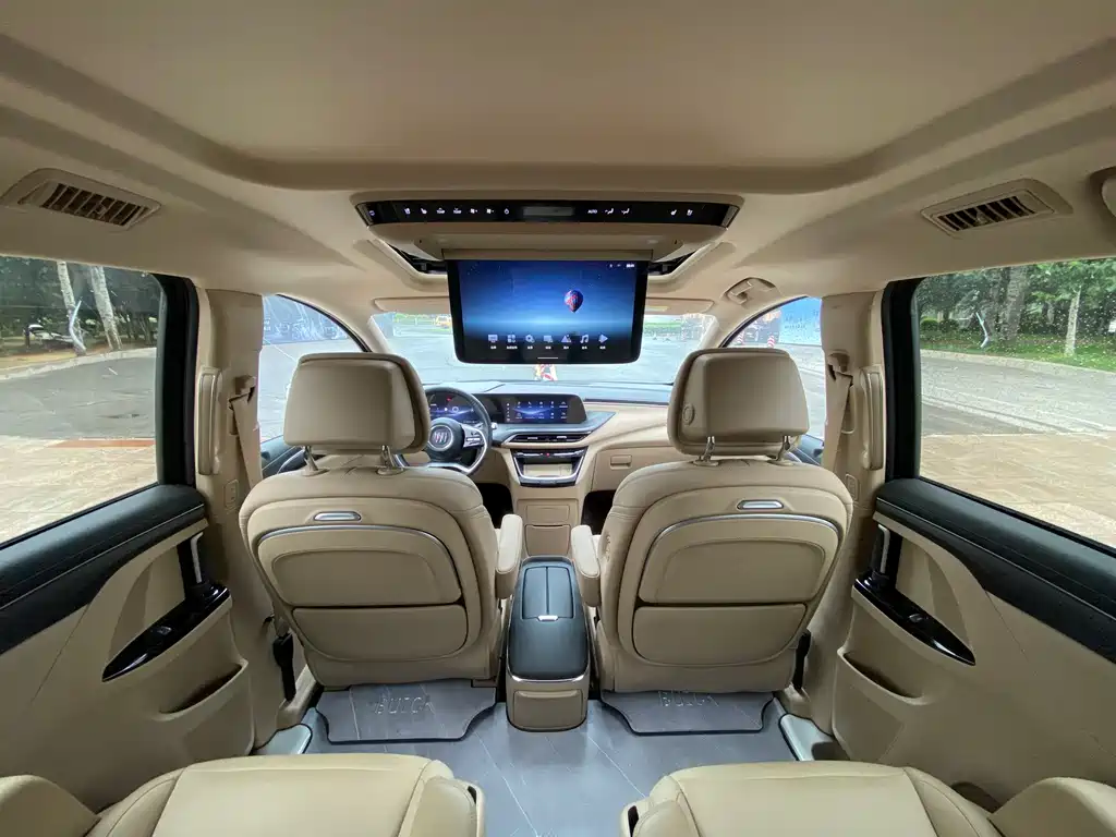 Buick GL8 New Energy 2025 — фото 12