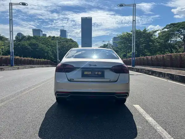 Geely Emgrand 2020